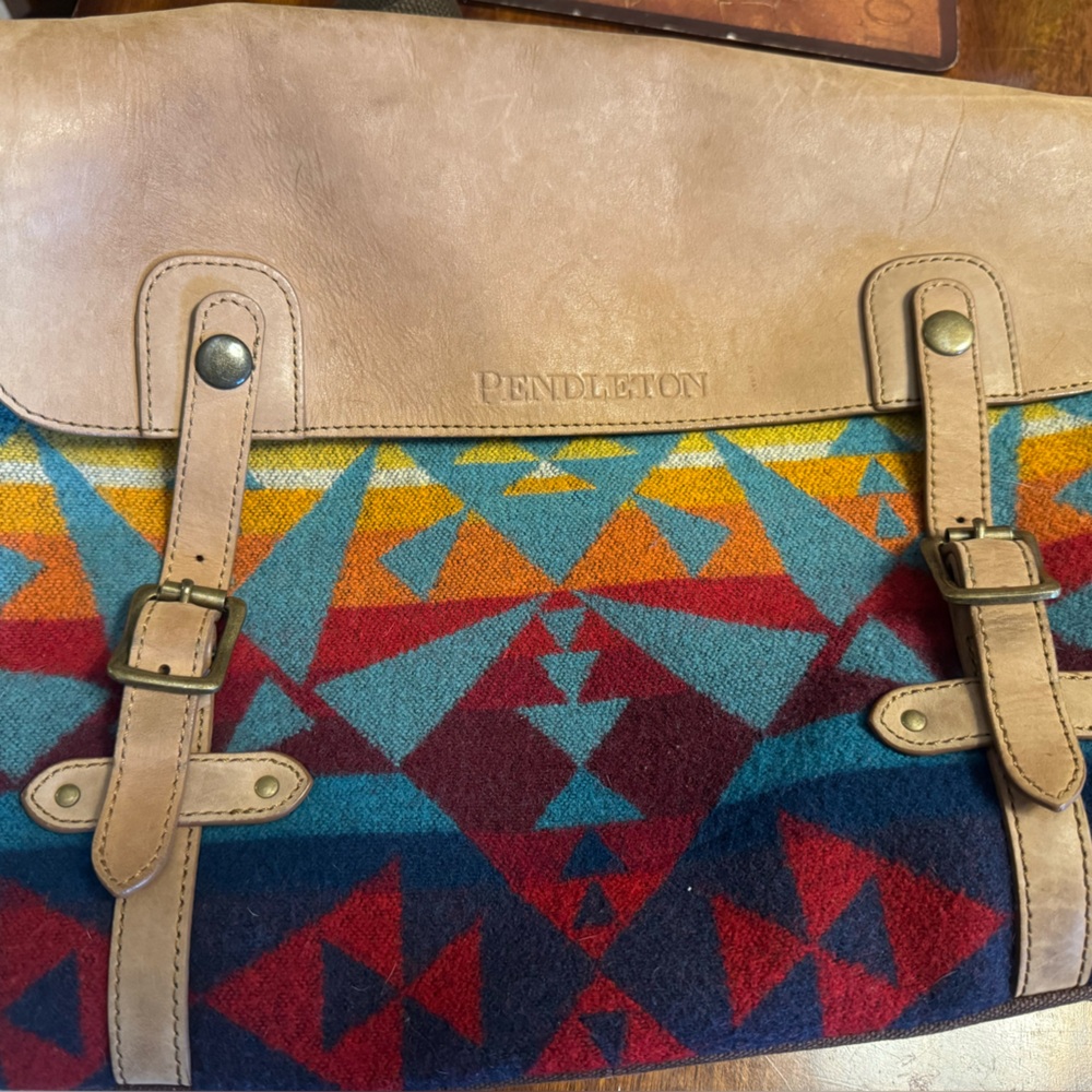 Pendleton Beige Leather Accessory - image 2